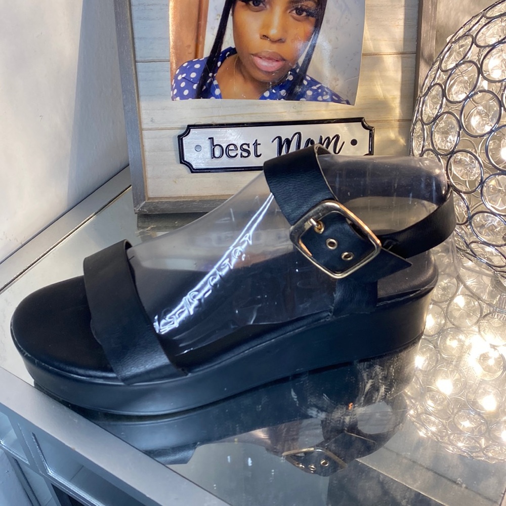 Black sandals